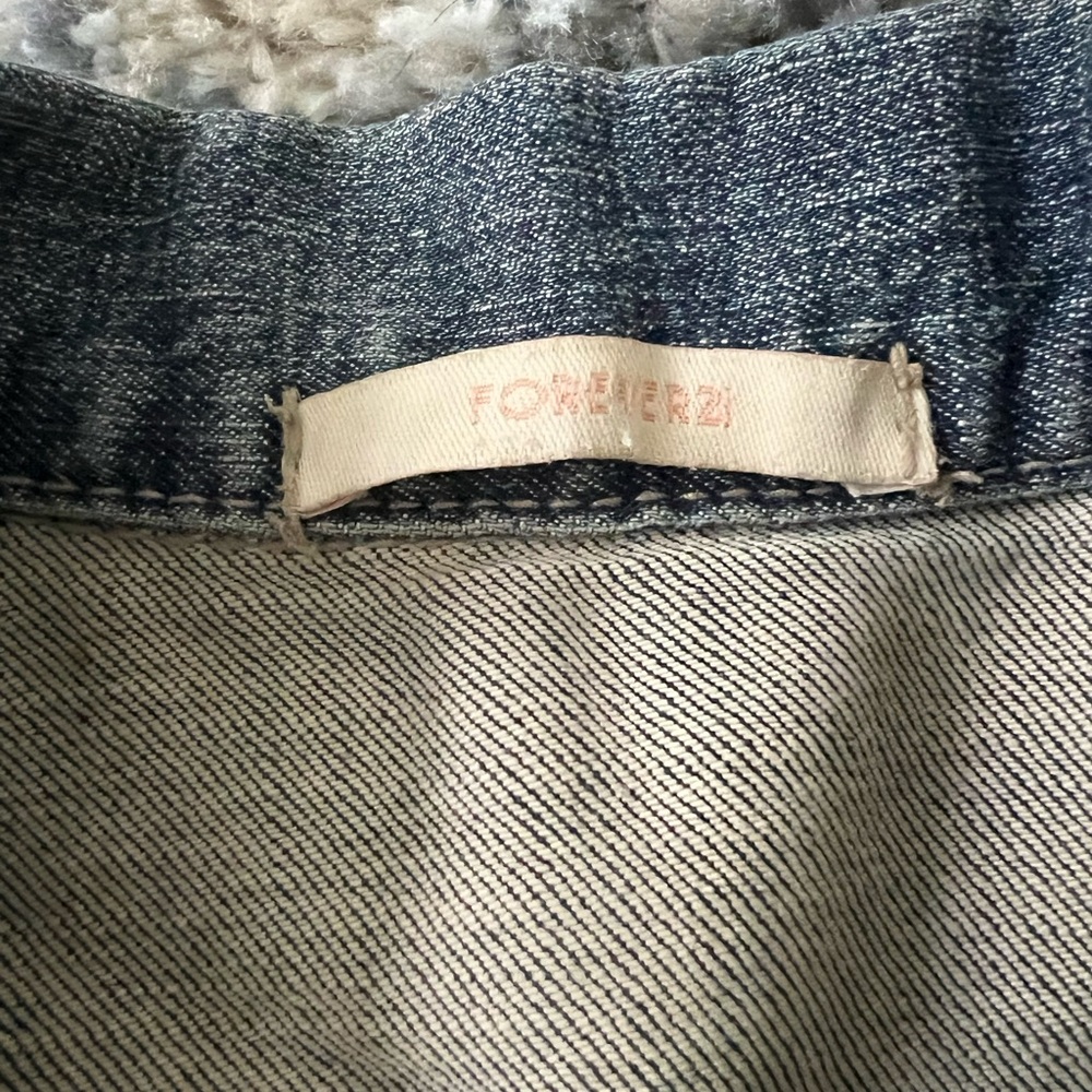 Jean jacket - Picture 2 of 3